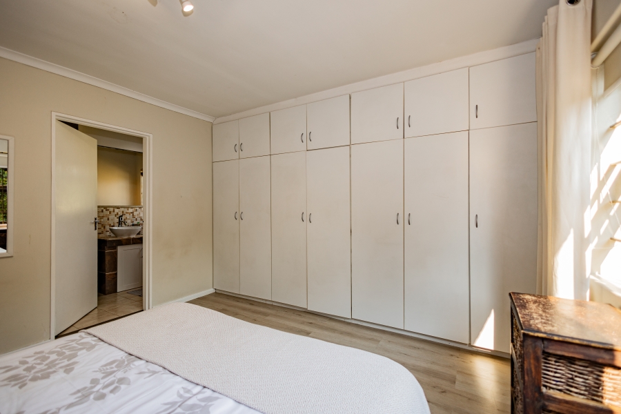 4 Bedroom Property for Sale in Kenridge Heights Western Cape